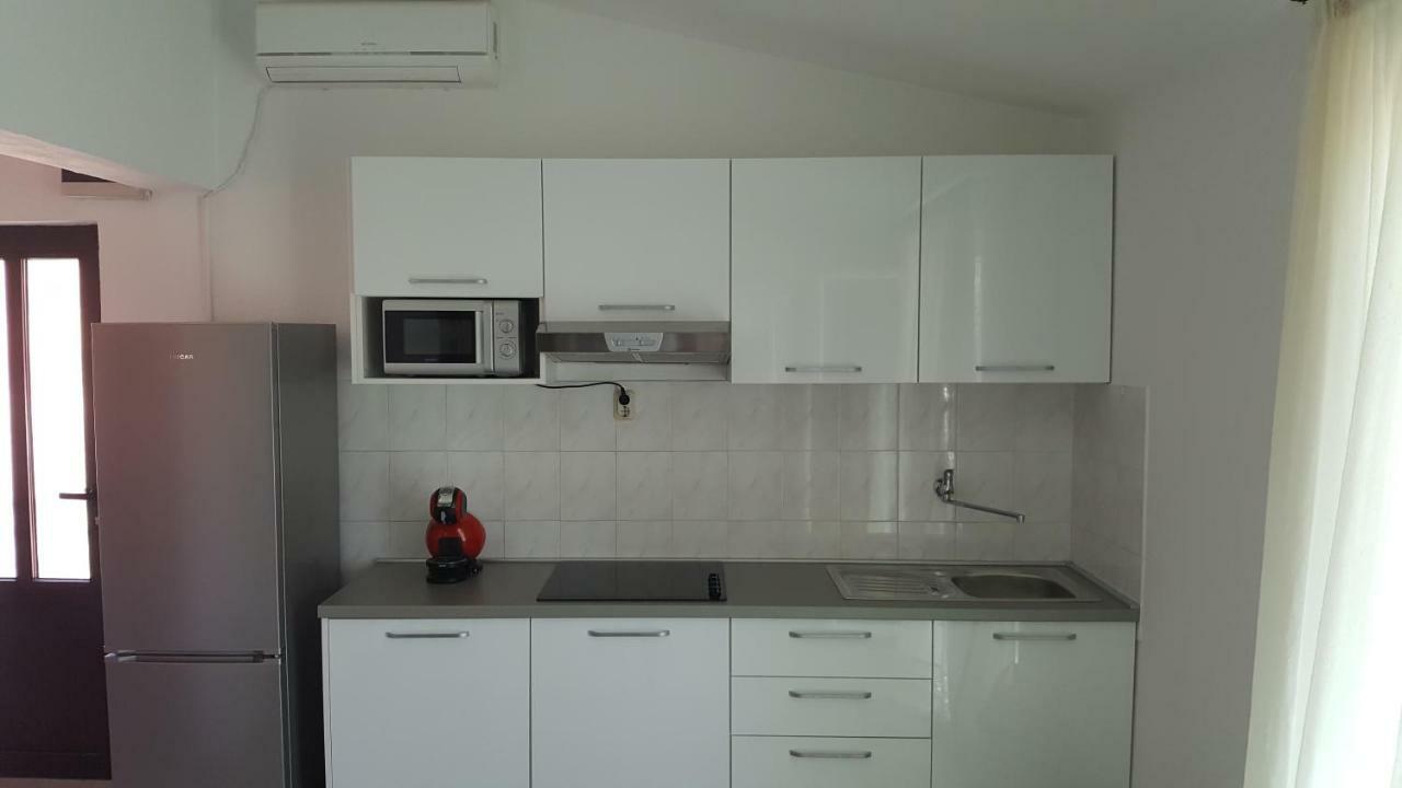 Apartment Joke Ražanj Exteriör bild